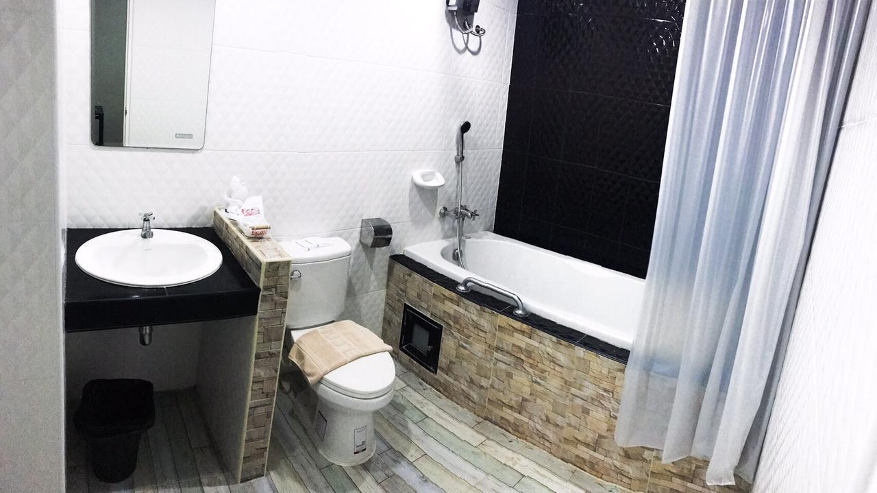 Si Maha Phot The Icon Service Apartment מראה חיצוני תמונה