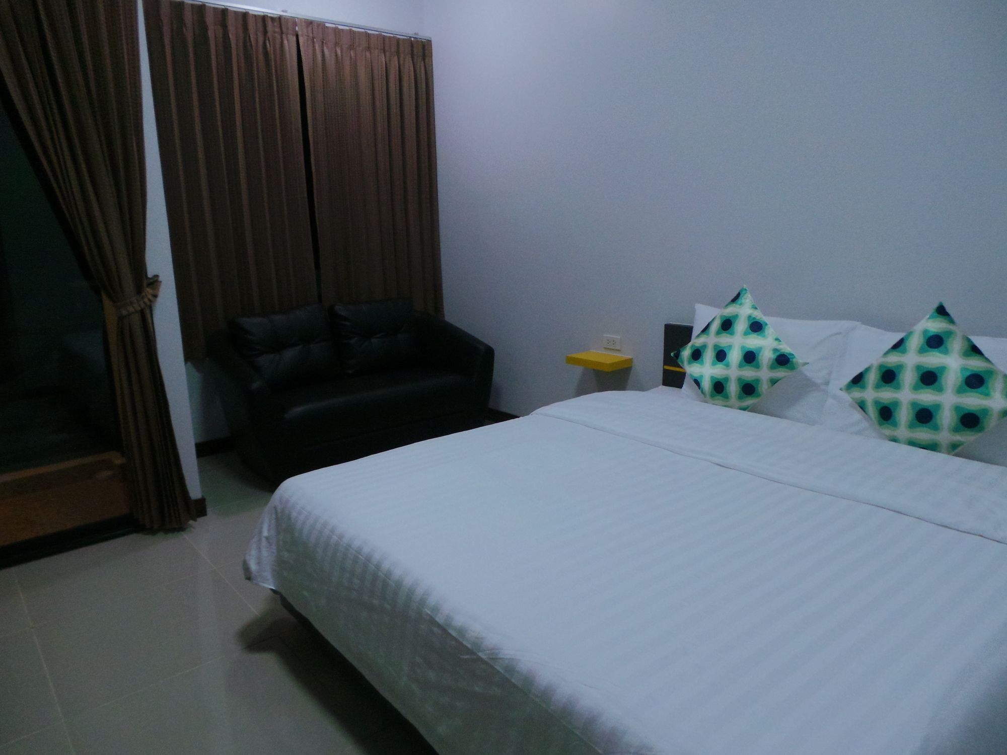 Si Maha Phot The Icon Service Apartment מראה חיצוני תמונה